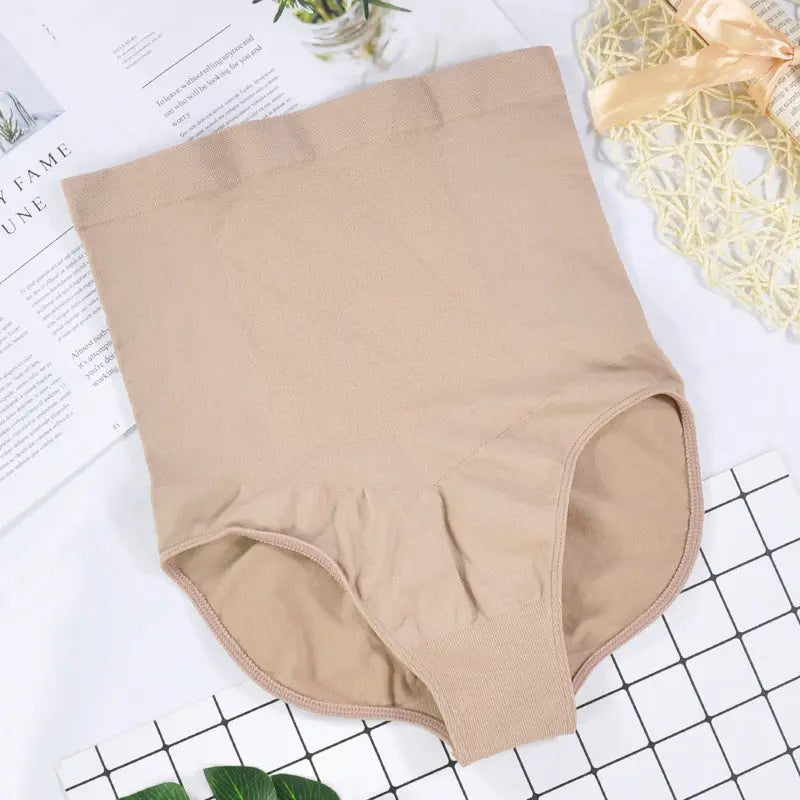 High-Waisted  Ladies Triangle Seamless Waist Pants Sexy Shorts With Raised Buttocks And Seamless Triangle Pants 