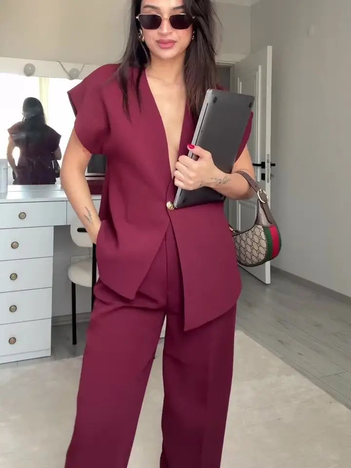 Burgundy Sleeveless Single-button Top & High-waisted Pants Set 
