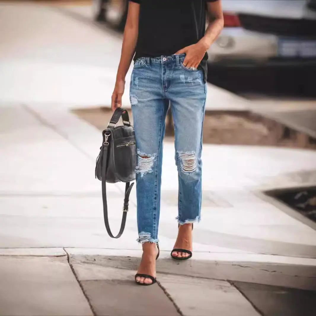 Women's Ripped Non-elastic Retro Fashion Jeans 
