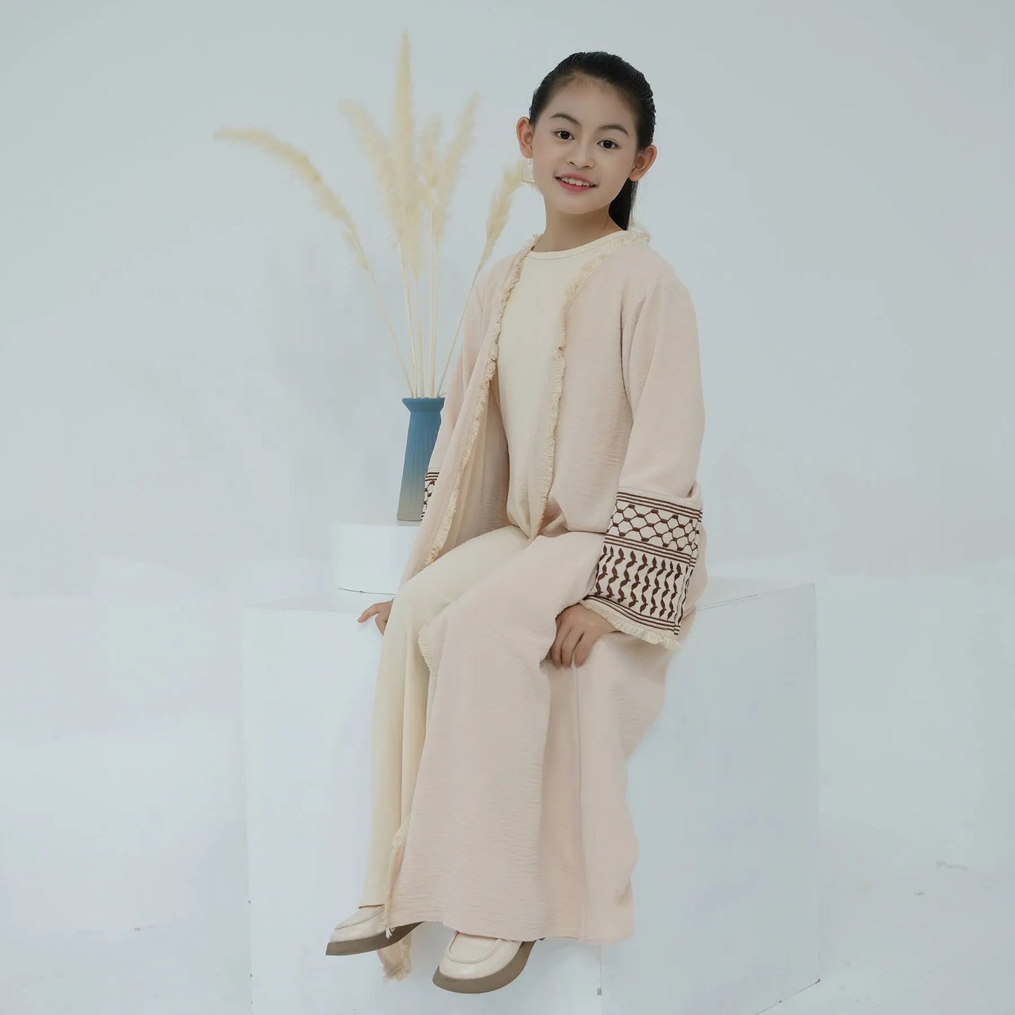 Exquisite Embroidery Tassel Children's Robe Abaya 
