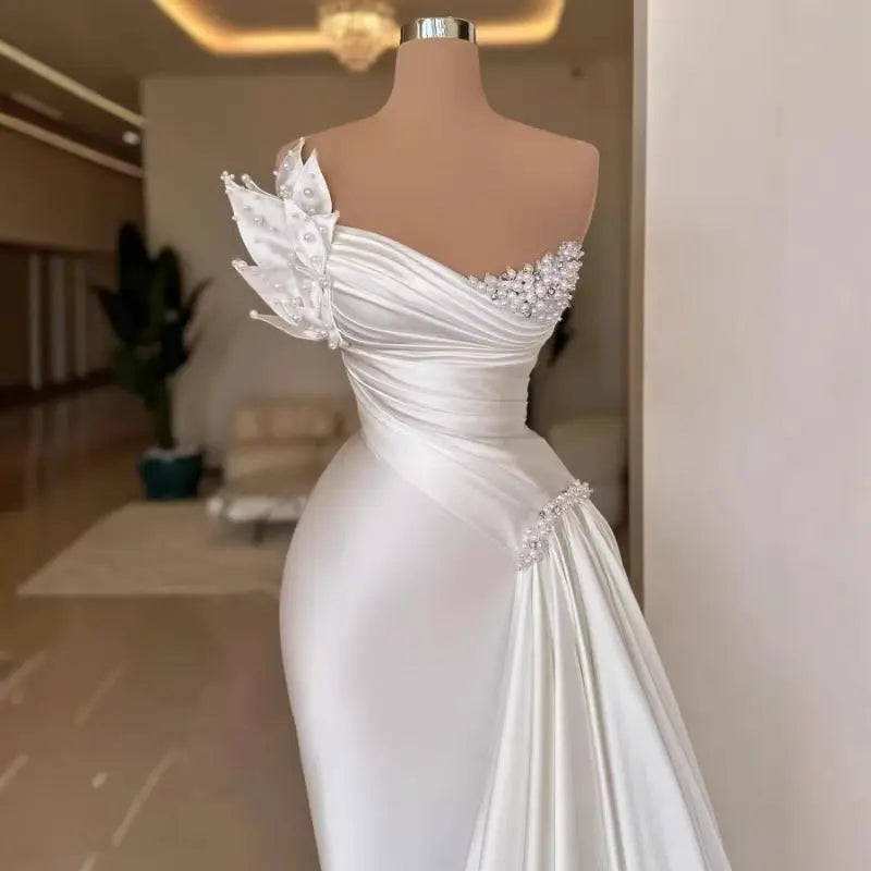 White Graceful Satin Simple Lightweight Wedding Dress Long Dress 