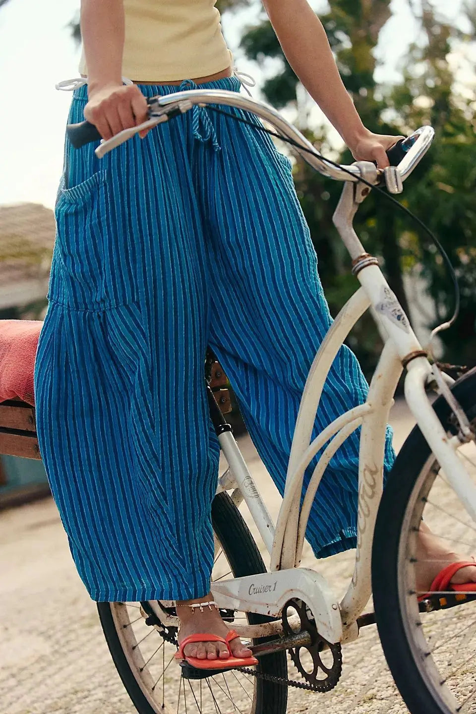 Striped Straight-leg Pants Elastic Waist Cropped Pleated Pants 