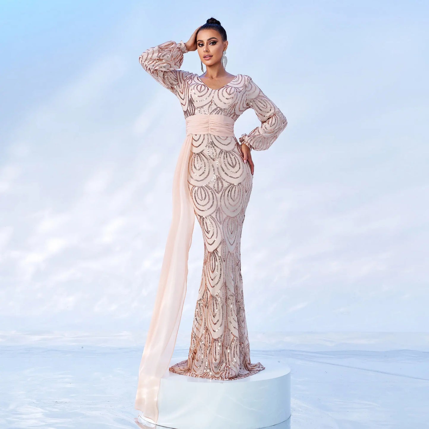Long Sleeve Sexy Long Sequined V-neck Banquet Ribbon Evening Dress 