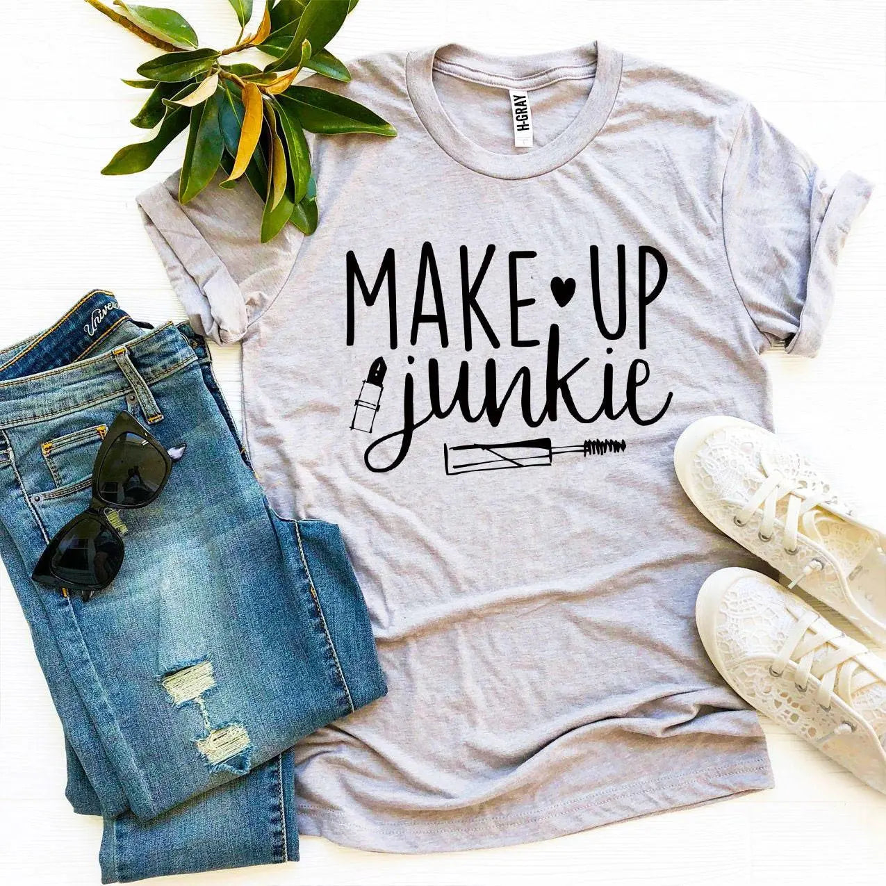 Make Up Junkie T-shirt 