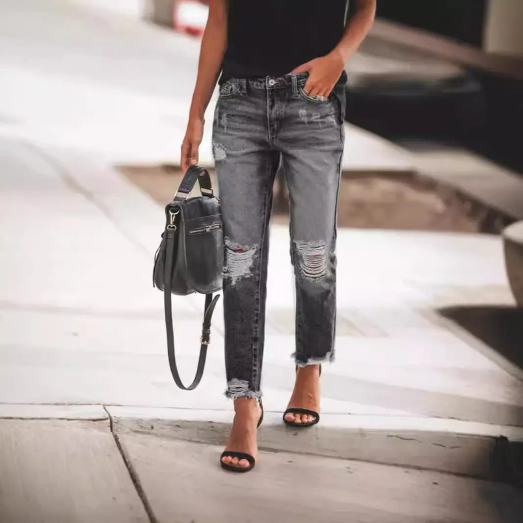 Women's Ripped Non-elastic Retro Fashion Jeans 