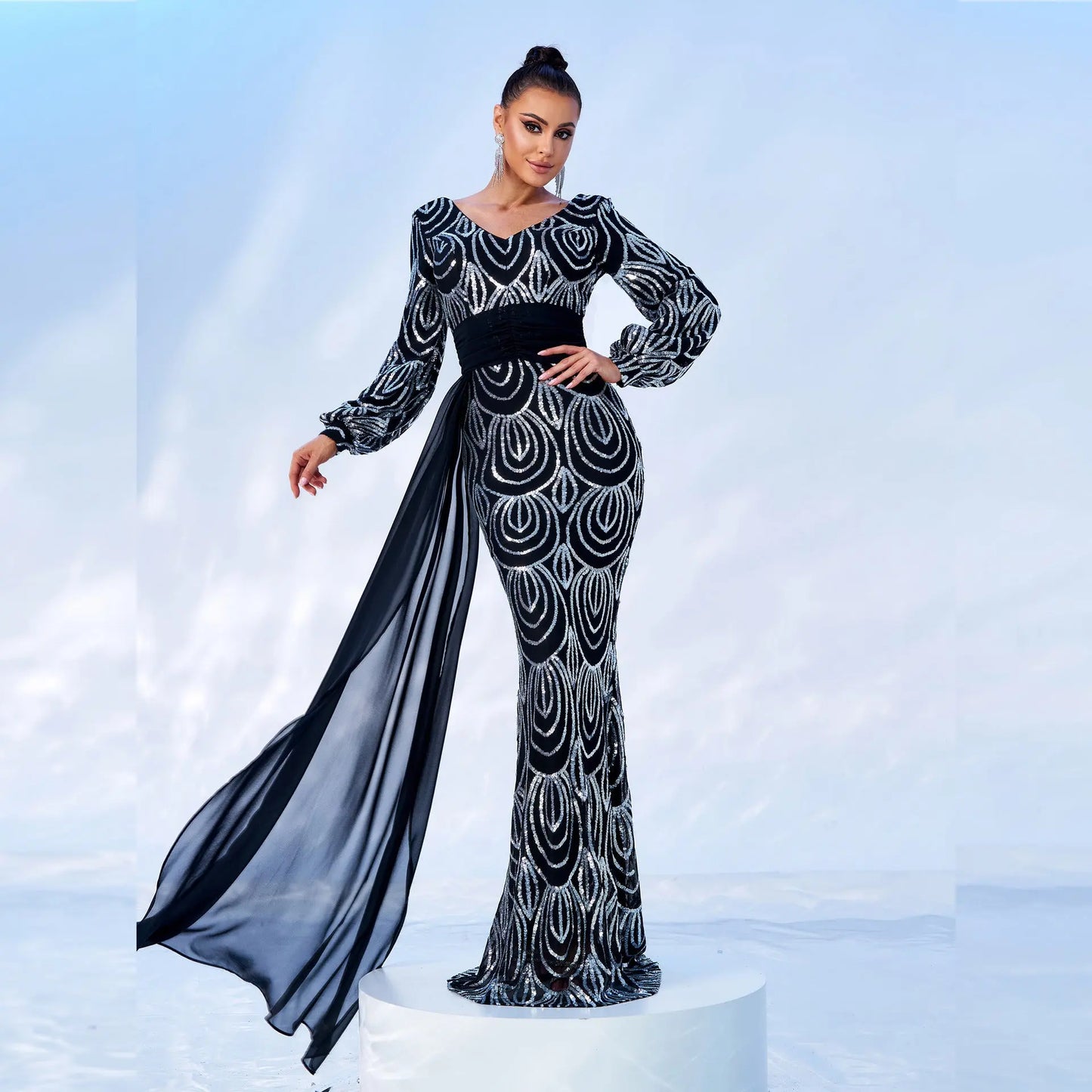 Long Sleeve Sexy Long Sequined V-neck Banquet Ribbon Evening Dress 